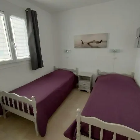 Belle Maison Moderne Avec Piscine Commune L'adrech, St Jean De L'esterel Hébergement de vacances *